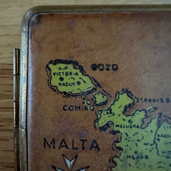 Vintage Square Leather Compact Powder Mirror Souvenir of Malta - Picture 4 of 11